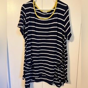 Ava James Women’s Navy Blue and White Stripe Top